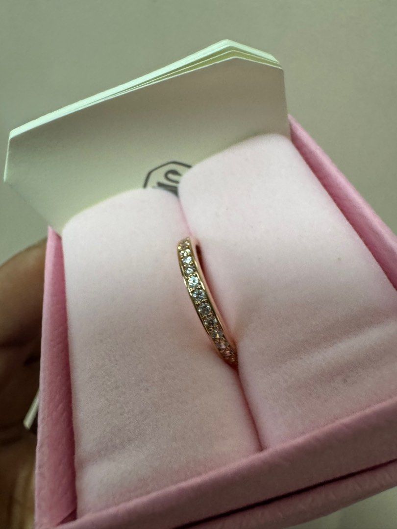 Swarovski ring (Category: Rings) located in Singapore. Submitted by farisar_ (Listing ID 1332516613, Image 3). Description: Swarovski ring Size 50 Refer to Swarovski website for sizing Price negotiable for fast deal .