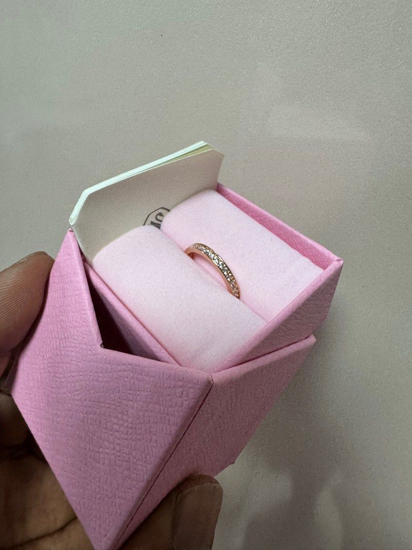 Swarovski ring (Category: Rings) located in Singapore. Submitted by farisar_ (Listing ID 1332516613, Image 4). Description: Swarovski ring Size 50 Refer to Swarovski website for sizing Price negotiable for fast deal .