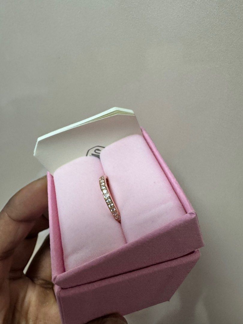 Swarovski ring (Category: Rings) located in Singapore. Submitted by farisar_ (Listing ID 1332516613, Image 1). Description: Swarovski ring Size 50 Refer to Swarovski website for sizing Price negotiable for fast deal .