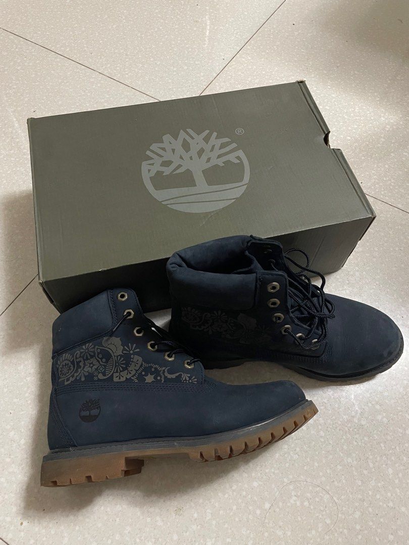 Timberland Boots (Category: Boots) located in Las Pinas. Submitted by kellynherself (Listing ID 1332486811, Image 2). Description: .