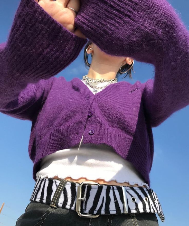 Unif liv cardigan sweater Women s Fashion Coats Jackets and Outerwear on Carousell