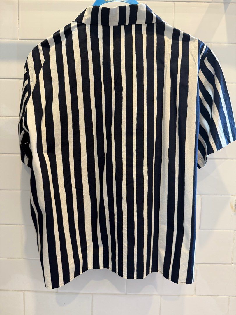 Uniqlo x Marimekko Striped ShortSleeve Shirt, 女裝, 上衣, Tshirt Carousell