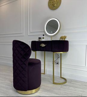 (Category: ) located in . Submitted by dresser_tables (Listing ID 1332615006, Image 1). Description: .