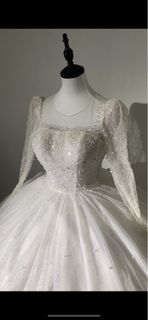 (Category: ) located in . Submitted by bridaloutfitonlinerental (Listing ID 1332512416, Image 1). Description: .