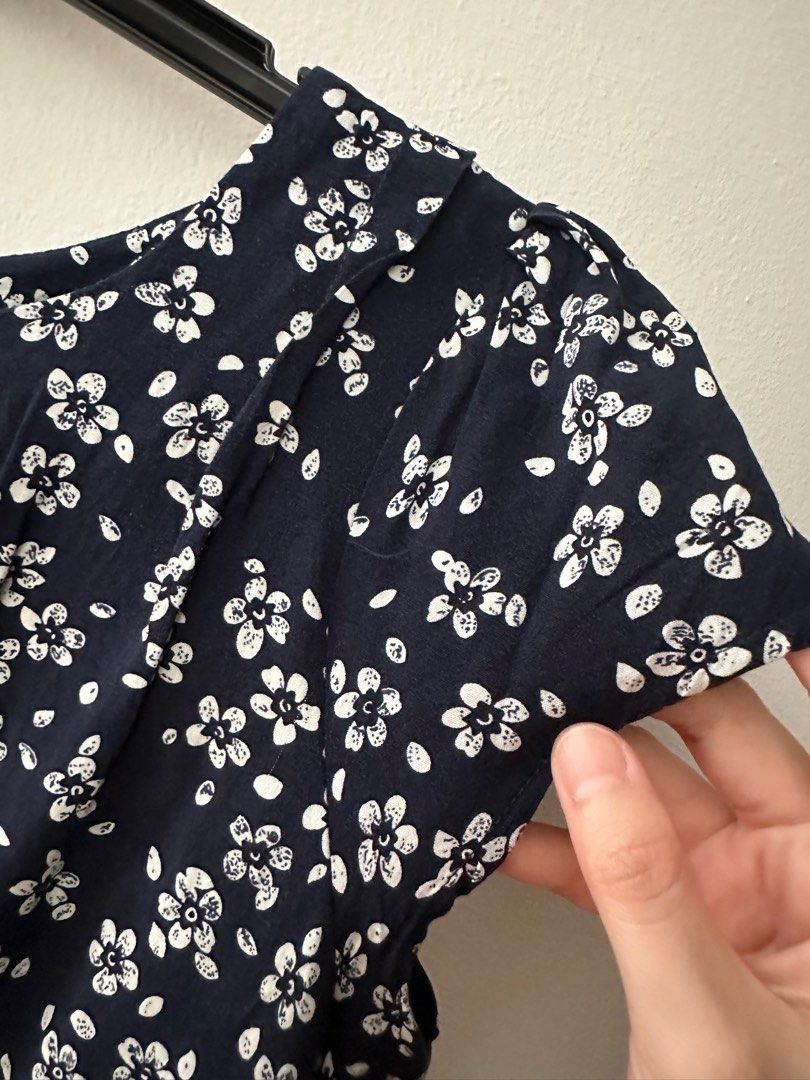 YUMI Daisy Navy Dress Women s Fashion Dresses Sets Dresses on Carousell