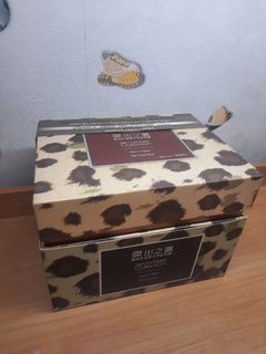 （分類：）位於 。 由 sawsharks 提交（商品編號 1332706399，圖片 1）。簡介： 。