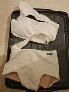（分類：）位於 。 由 fayebei 提交（商品編號 1332770856，圖片 1）。簡介： 。