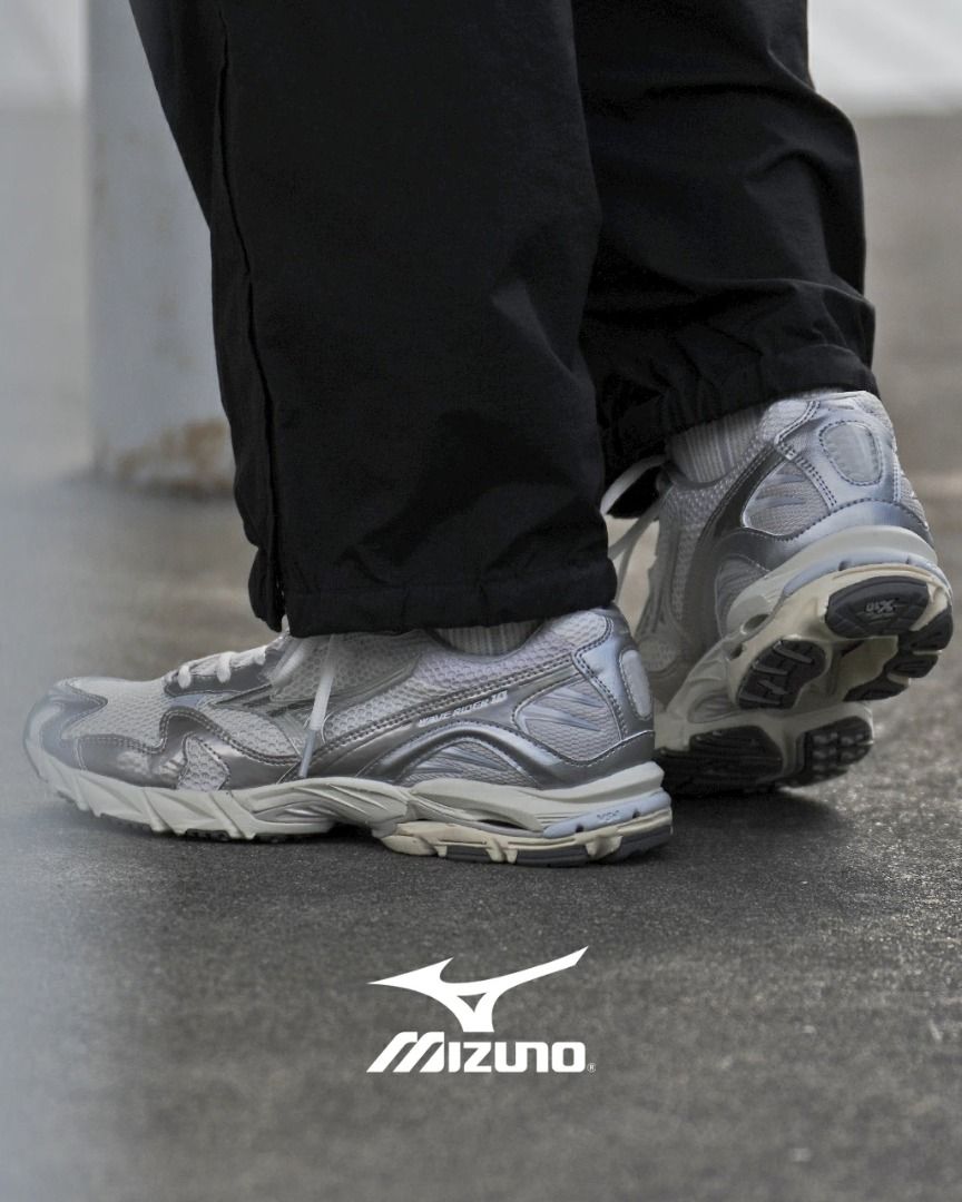 Mizuno Wave Rider 10 D1GA243104 Metallic Snow White US Size 5 12 Carousell