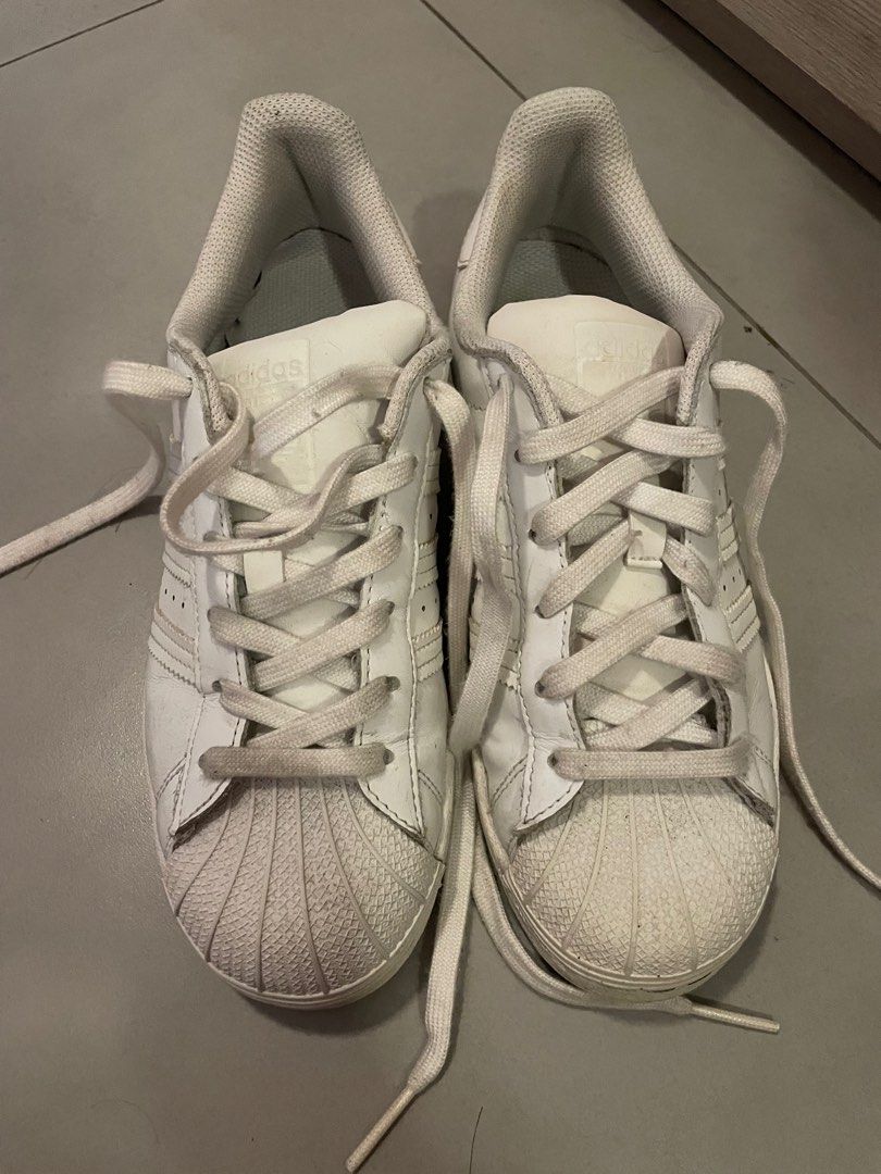 adidas superstars triple white