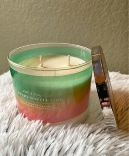 Bath and body works candle - Berry Waffle Cone