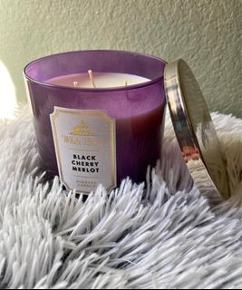 Bath and body works candle - Black Cherry Merlot