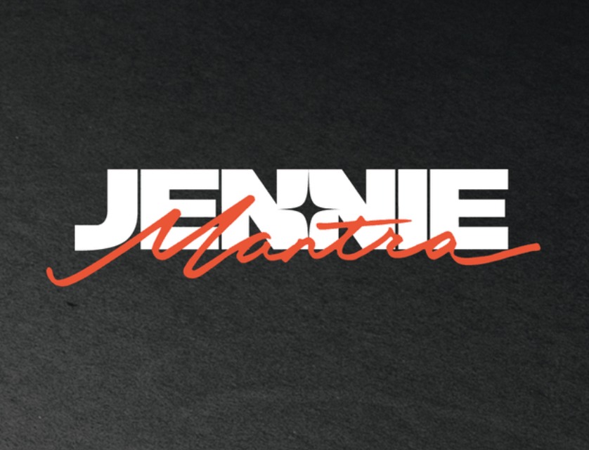 JENNIE BLACKPINK パジャマ　Relax Mantra kit