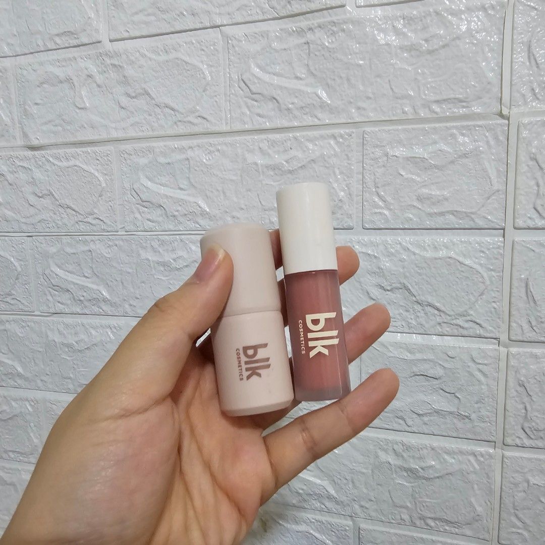 Blk Cream Blush & Cream Stick (Category: Makeup) located in Quezon City. Submitted by fpla01 (Listing ID 1332651767, Image 1). Description: Cherry Pop and Summer Sorbet get both for 400 pesos lightly used i didnt like the colors on me - too light! i cleaned the applicator and stick!.