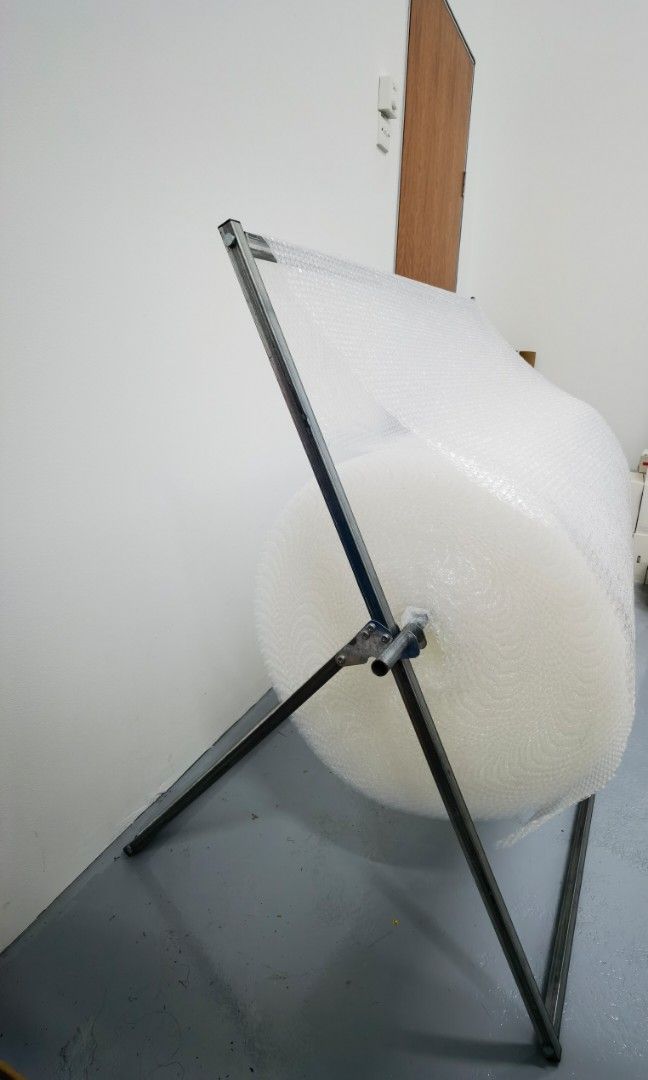 Bubble Wrap Rack, Furniture & Home Living, Home Improvement ...