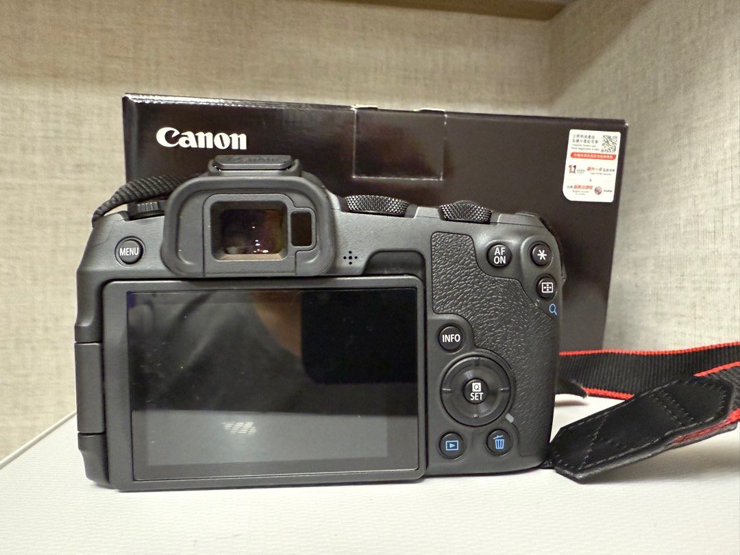 Canon R8 Full Frame + 2450 kit Lens, 攝影器材, 相機 Carousell