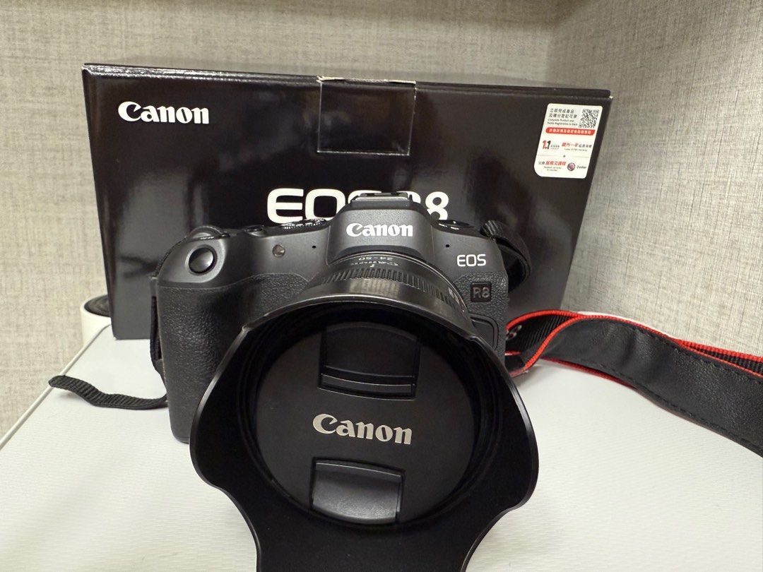 Canon R8 Full Frame + 2450 kit Lens, 攝影器材, 相機 Carousell