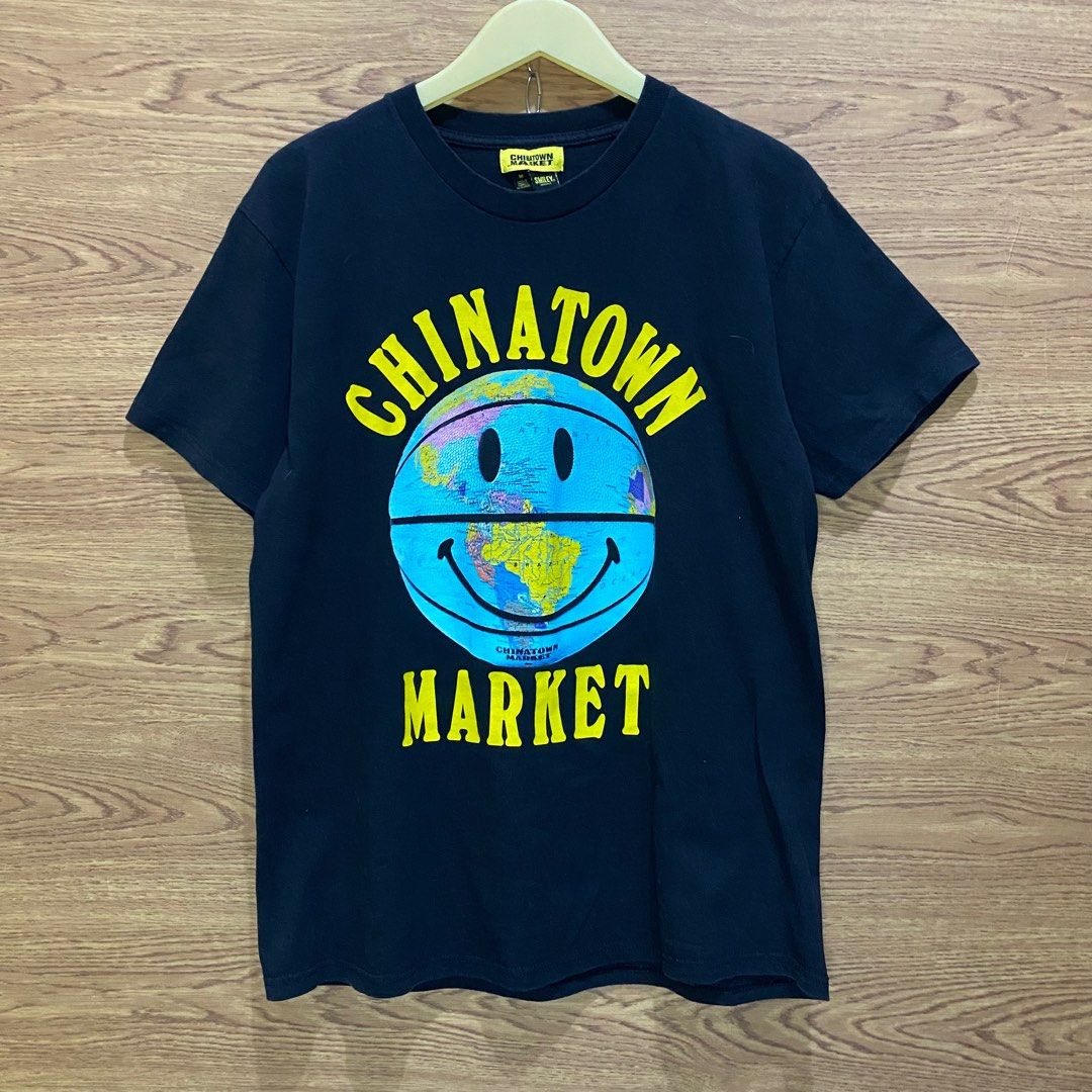 CHINATOWN MARKET TYSON PHOTO T-SHIRT 滑り落ちる L