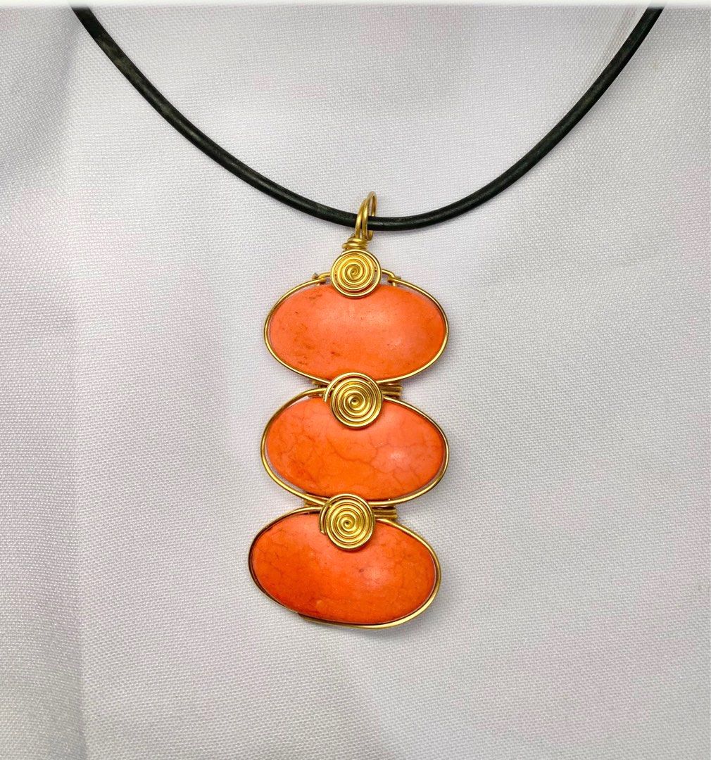 Fashion Neclace (Category: Necklaces) located in San Fernando. Submitted by hellobhessy (Listing ID 1332712142, Image 1). Description: ⭐️Declutter pag may time!⭐️ Fashion Neclace -16.5 inches, adjustable up to 18 inches -Photos were taken under direct fluorescent light, there may be some color difference. +LBC Shipping fee ₱64-84 MOP -COD -gcash/bdo/bpi .