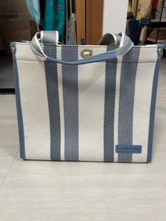 （分類：）位於 。 由 cheukcheuk55 提交（商品編號 1332713278，圖片 1）。簡介： 。