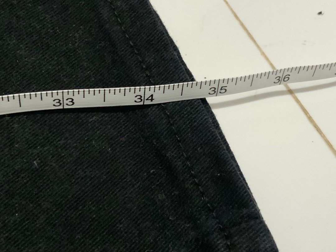 HOTKISS STRAIGHT CUT JEANS (Category: Jeans) located in Baguio. Submitted by strawbsbeanszz (Listing ID 1332670980, Image 3). Description: di ko pa nagagamit ever huhuu.
