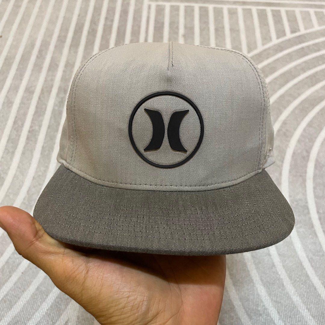 hurley nike dri fit snapback