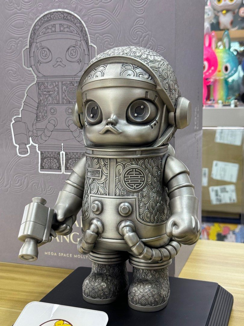 In Stock] Pop Mart x Royal Selangor Mega Space Molly 400