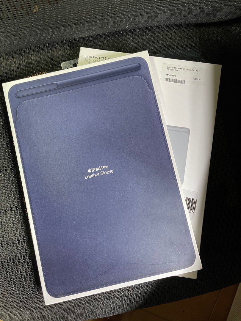 iPad Leather Sleeve Case (Category: Cases & Sleeves) located in Mandaluyong City. Submitted by thestoreph (Listing ID 1332658461, Image 1). Description: Fits iPad Pro 11, IPad Air 4, iPad Air 5 Comes in Blue and Taupe P1500 only each Authentic Apple product Payment via GCash or BPI. Payment before shipment. Meet up. Strictly in SM Light only ( beside BONI Mrt Station) Can ship. Lalamove/Grab/LBC Buyer shoulders shipping fee Posted price is last p