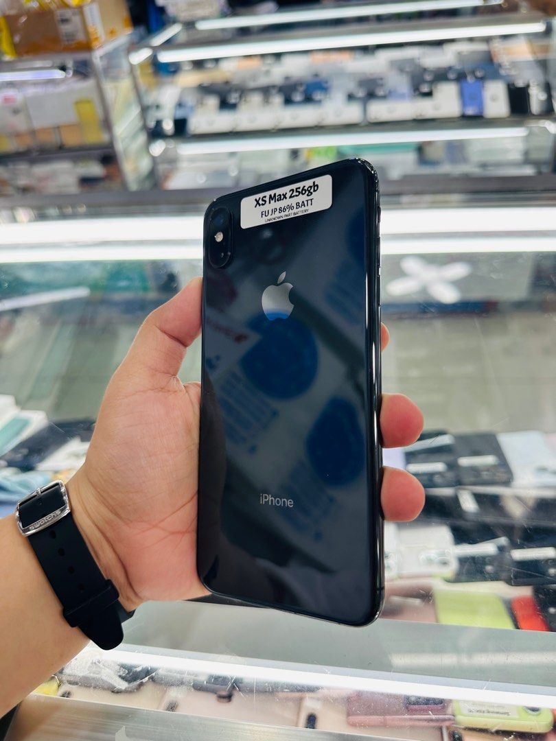 Iphone XS Max 256gb Palit BATT FU (Category: iPhone X Series) located in San Juan City. Submitted by javedsgadgetshop (Listing ID 1332775414, Image 2). Description: OPEN FOR INSTALLMENT VIA CREDIT CARD/GGIVES/SPAY/BILLEASE & SWAP/TRADE-IN! BUY AND SELL! Quick Specs : Iphone XS Max (Palit Batt) •256gb •NTC Variant •Good batt health •Factory Unlock •95% Smoothness •No hidden issue | No Repaired •100% Authentic | Not Refurbished •w/ OEM Charger & st
