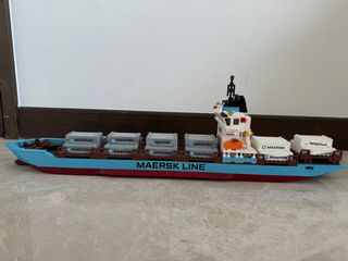 Mary maersk lego top