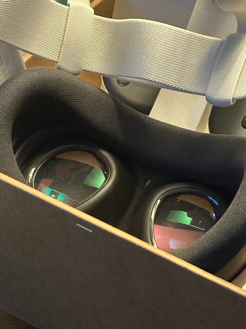 Meta Quest 3 128gb Virtual Reality VR Gaming Headset, Video Gaming