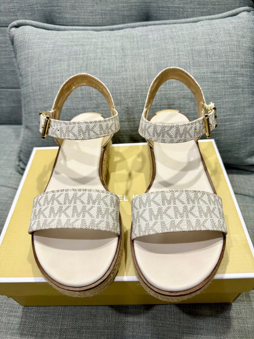 Michael Kors Richie Logo Platform Espadrille Sandal In Vanilla, Women's  Fashion, Footwear, Sandals on Carousell