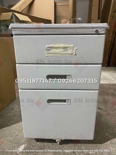 (Category: ) located in . Submitted by officefurniture_jessica (Listing ID 1332667108, Image 1). Description: .