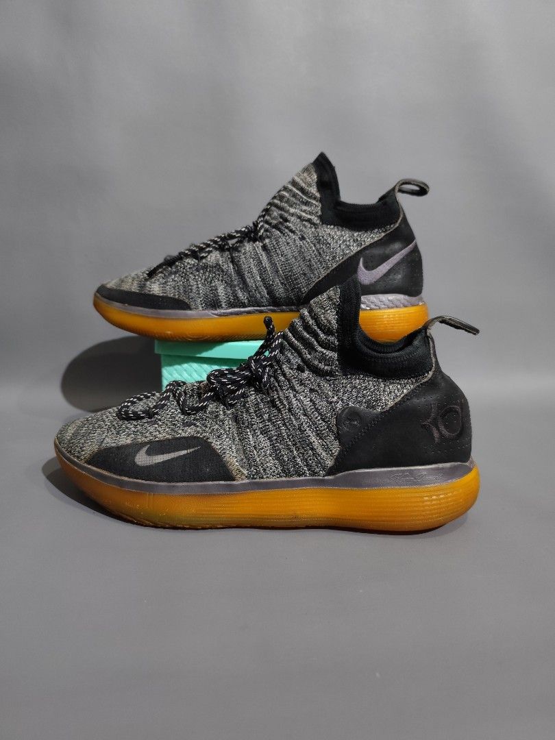 Nike Kd 11 Low size 46 Fesyen Pria Sepatu Sneakers di Carousell