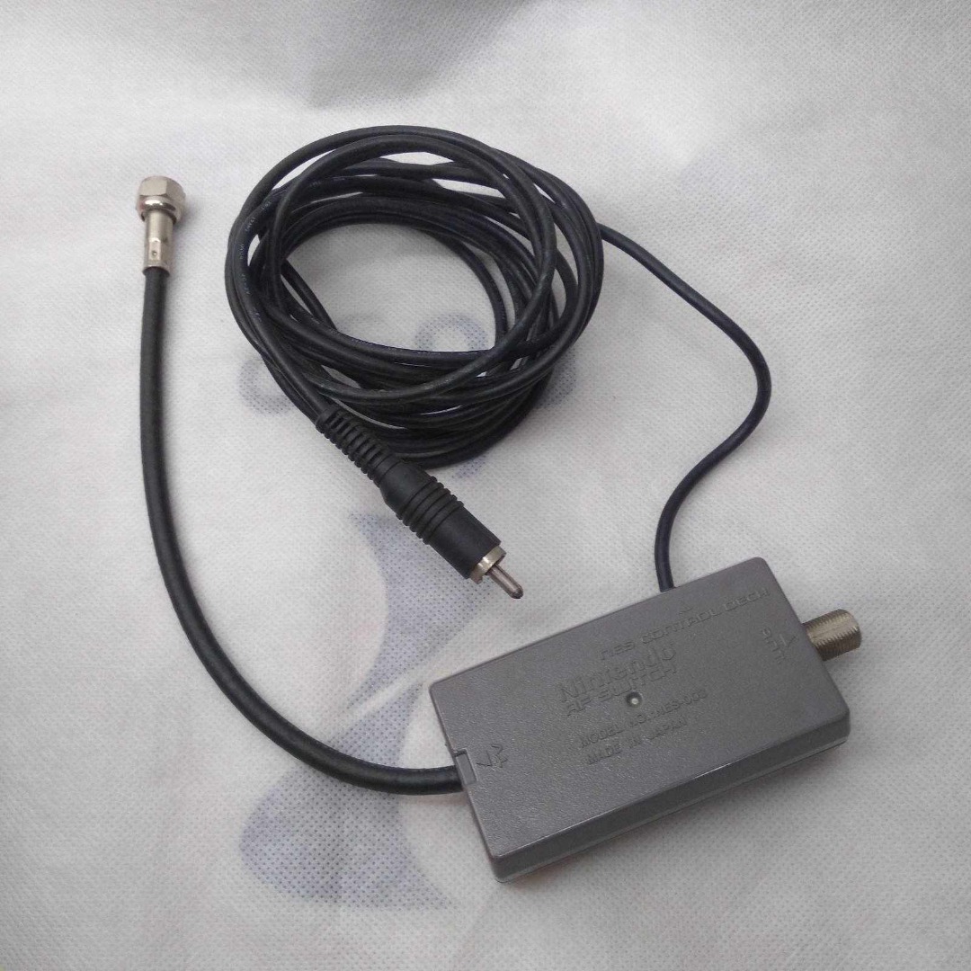 Nintendo RF Switch NES, Video Gaming, Gaming Accessories, Cables