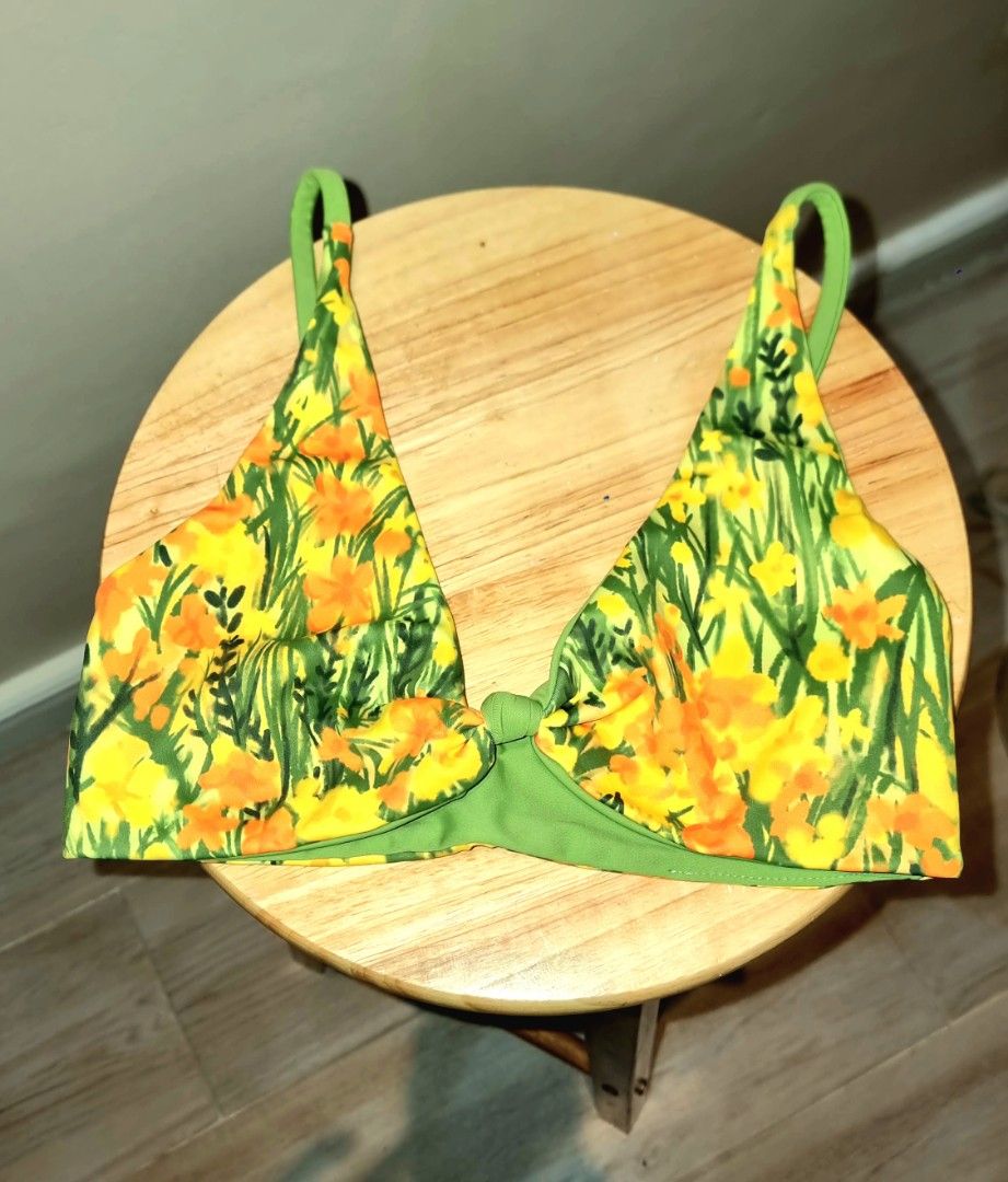 Pacific Palais bikini Reversible (Category: Bikinis & Swimsuits) located in San Juan City. Submitted by yuliapetrova (Listing ID 1332754076, Image 1). Description: Pacific Palais bikini size XS Reversible! Never been used, good as new!.