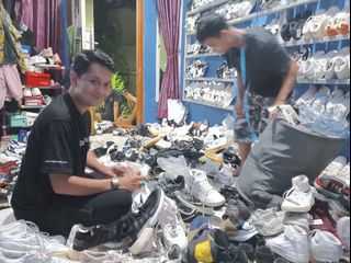 (Kategori: ) berada di . Dikirim oleh virtualshoes.id (ID iklan 1332665902, Gambar 1). Deskripsi: .