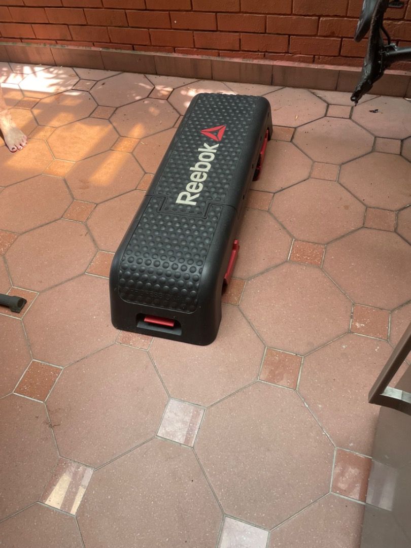 Reebok bench step up lightly used