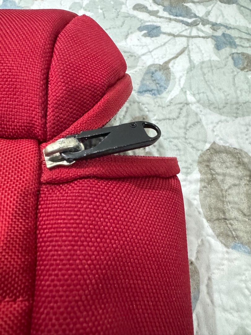 Samsonite Red Backpack (Category: Backpacks) located in Paranaque City. Submitted by gelato09 (Listing ID 1332710877, Image 3). Description: Samsonite Red top-open backpack Top zippers replaced Original zippers inside and on the small pocket outside Condition: 7/10 has some dirt Location: BF Homes Parañaque For pick up or shipping (shouldered by buyer) Payment through GCash/Seabank/BPI.