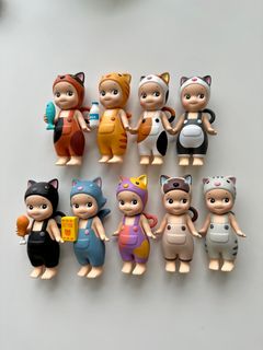 (Category: ) located in . Submitted by dollslit (Listing ID 1332749219, Image 1). Description: .