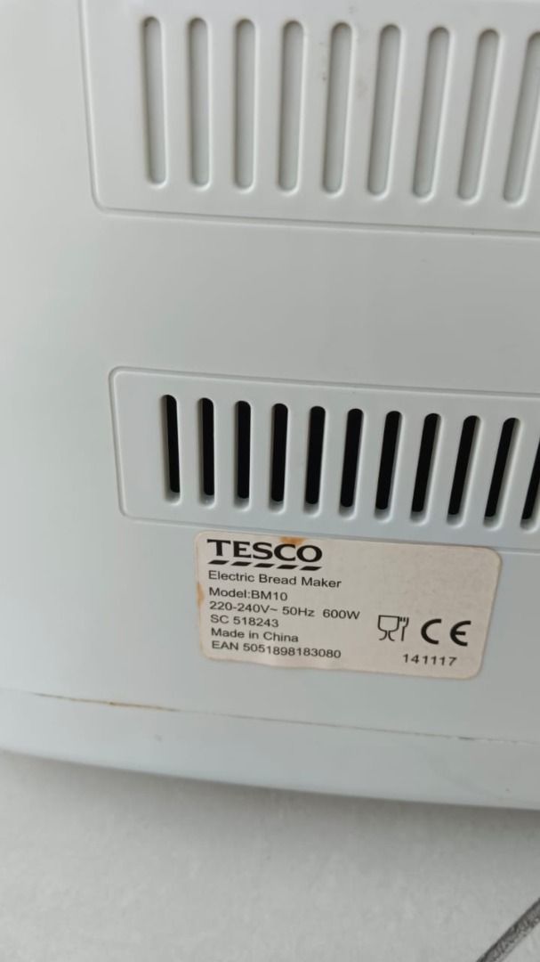 Tesco Breadmaker (Category: Breadmakers) located in Petaling Jaya. Submitted by clawsy3 (Listing ID 1332711076, Image 3). Description: Used Tesco Brand bread maker for sell, hardly use..