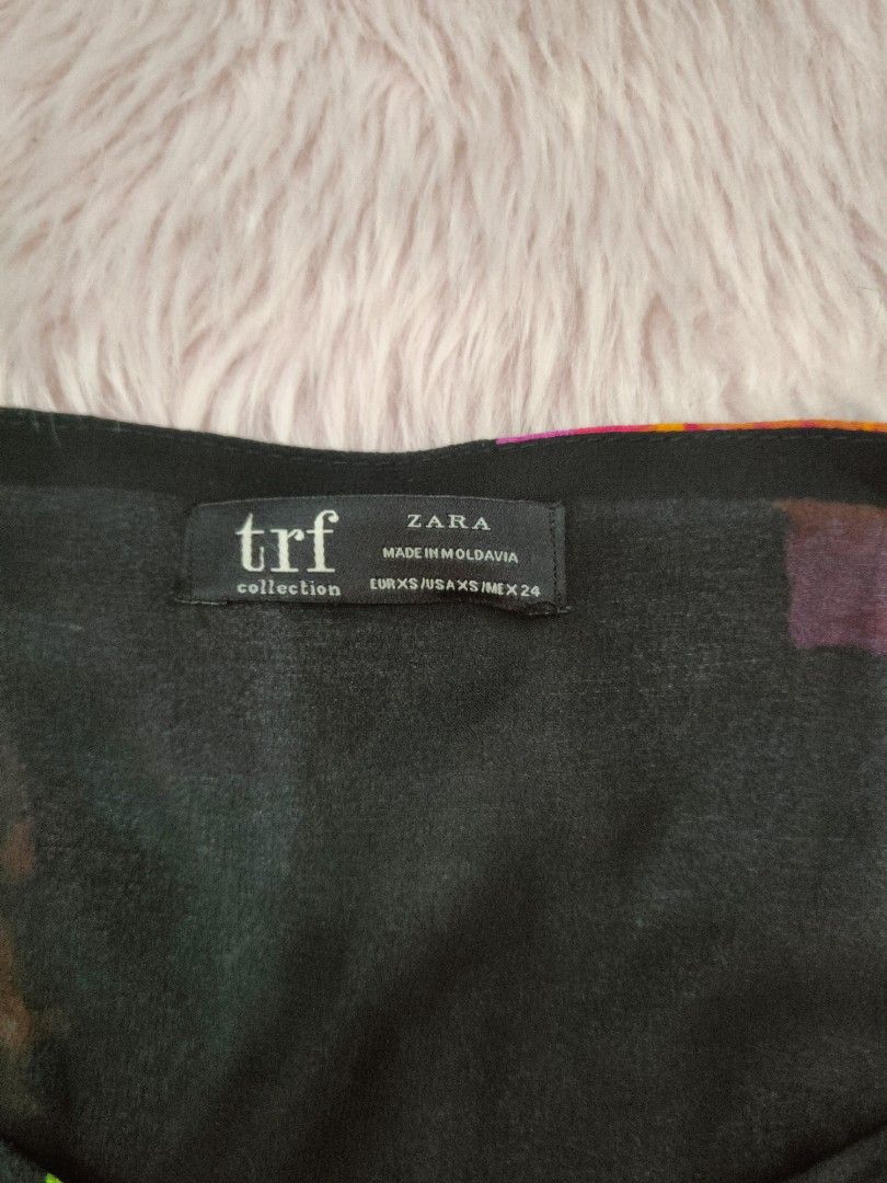 Zara Floral Crop Top (Category: Others Tops) located in San Vicente. Submitted by modamorphosis (Listing ID 1332650821, Image 3). Description: .