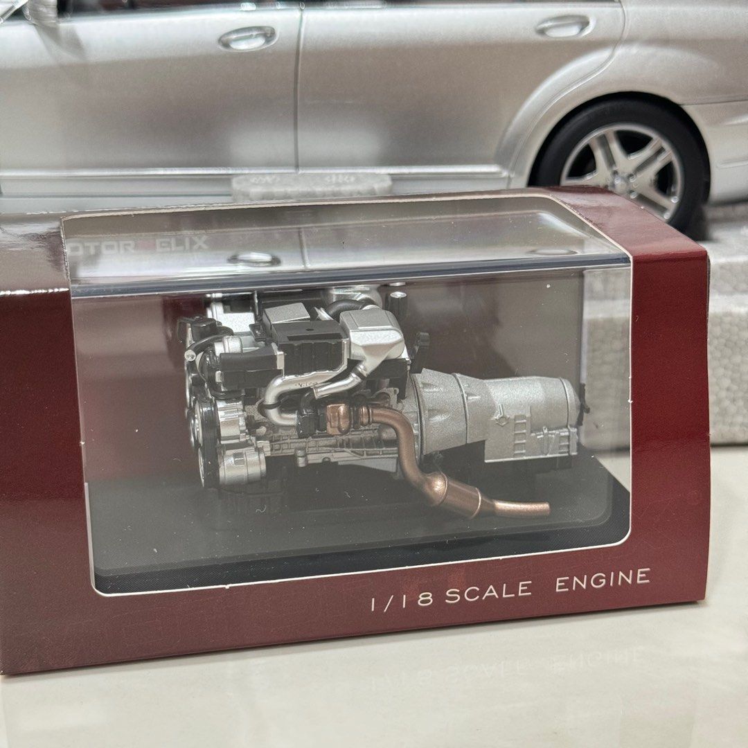 1:18 Motorhelix Mercedes Benz S Class S600L W221 (Silver