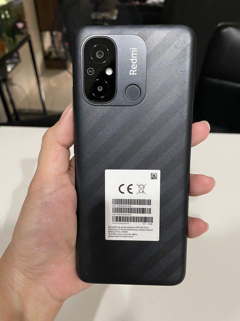 2nd hand Redmi 12C (Category: Xiaomi) located in Rizal. Submitted by gannda (Listing ID 1332807496, Image 3). Description: With Box USB Cable SIM Eject tool Extra Casing Lock to Globe Lightly used.