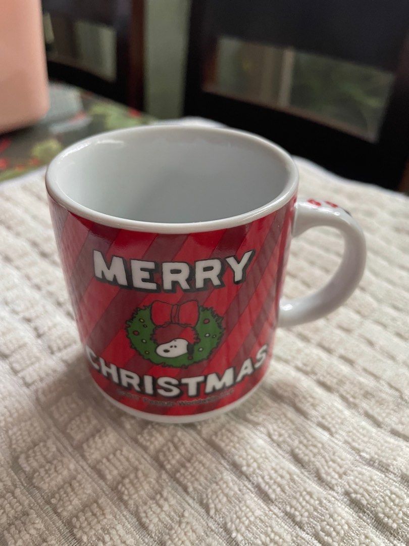 4 for 280 Snoopy Christmas Themed Cups (Category: Coffee & Tea Tableware) located in Quezon City. Submitted by nona.declutters (Listing ID 1332840669, Image 2). Description: .