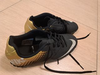 正版Nike碎釘足球鞋64236318703874110