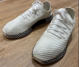 （分類：）位於 。 由 LargeShoesCollector 提交（商品編號 1332917578，圖片 1）。簡介： 。