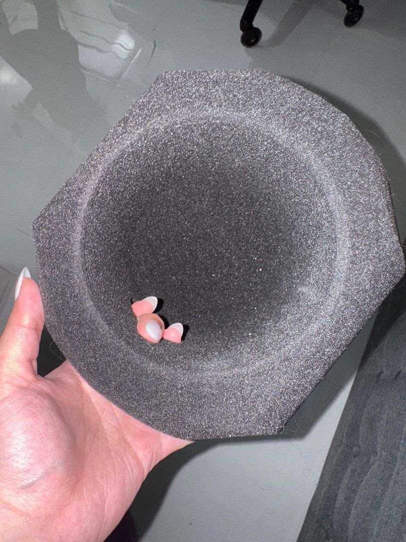 Alctron PF8 Studio Mic Screen Acoustic Pop Filter (Category: Portable Audio Accessories) located in Manila. Submitted by richysroom (Listing ID 1332899602, Image 3). Description: - bought for around 1K online during the pandemic - perfect for at home audio recording - item located in Pampanga.