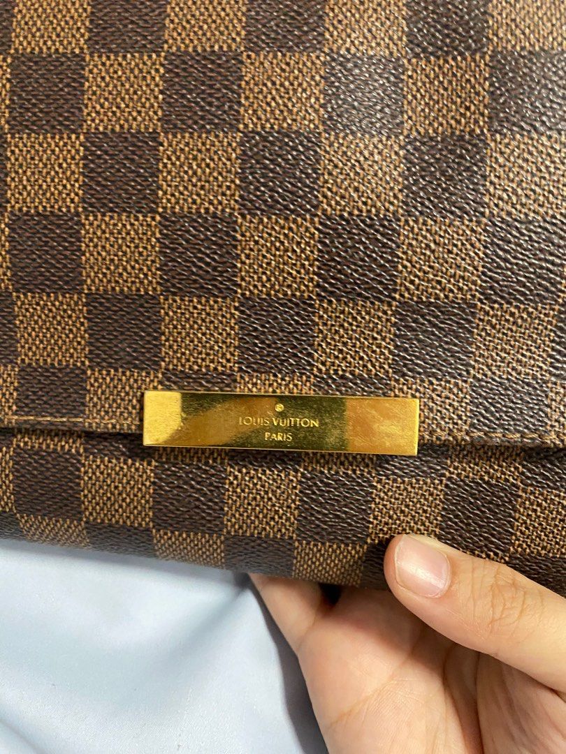 AUTHENTIC LV Favorite MM in Damier Ebene (Category: Luxury Bags & Wallets) located in Quezon City. Submitted by closetofcoco (Listing ID 1332877034, Image 3). Description: GUARANTEED AUTHENTIC PM FOR INQUIRIES NO LOW BALLING.