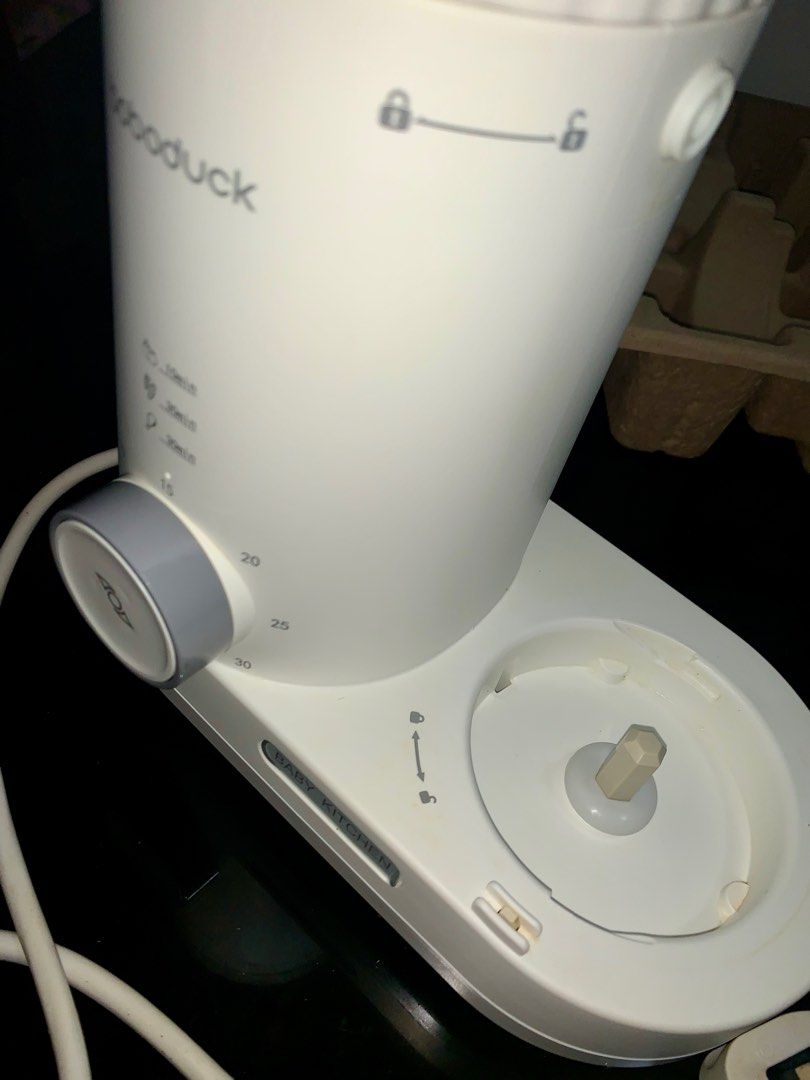 Bobo Duck Baby Food Processor (Category: Weaning & Toddler Feeding) located in Manila. Submitted by maeds_ (Listing ID 1332880303, Image 2). Description: Bought for 3,125 (discounted price - see last picture) last March 2023 Price is slightly negotiable, just send a message ☺️.
