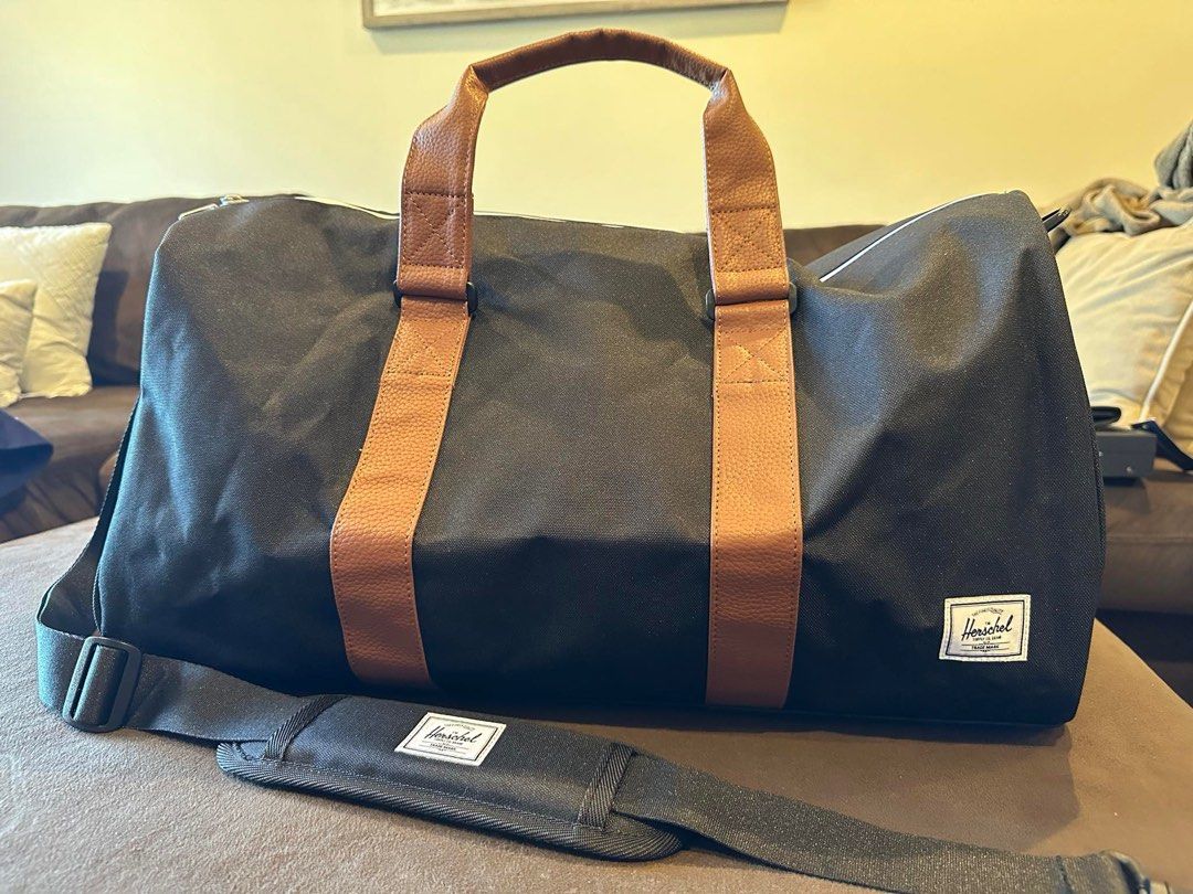 Brand New Herschel Ravine Duffle Black 50L Men s Fashion Bags Belt bags Clutches and Pouches on Carousell